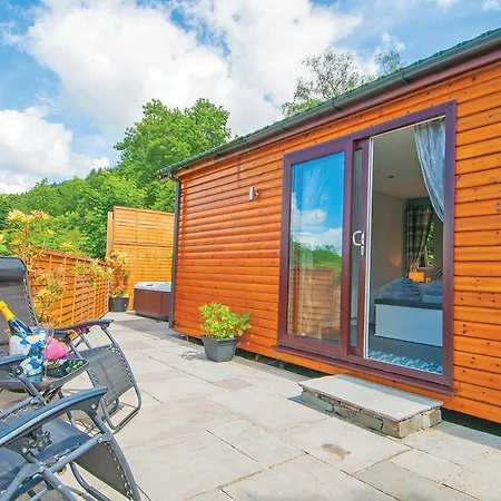 Avon Wood * Lakeside