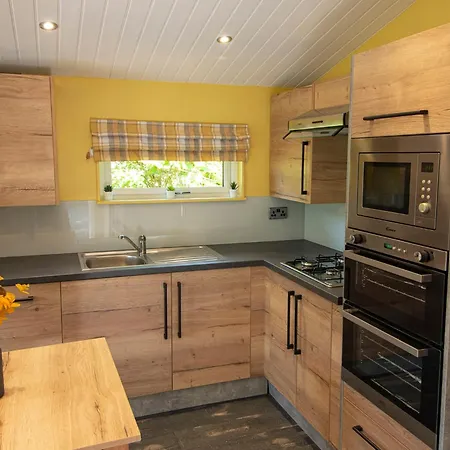 Avon Wood Holiday park *