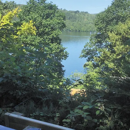 Avon Wood * Lake Side