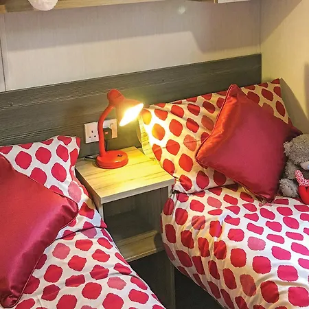 Avon Wood Tatil parkı Lakeside