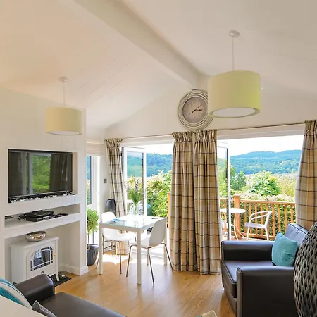 假日公园 Avon Wood *